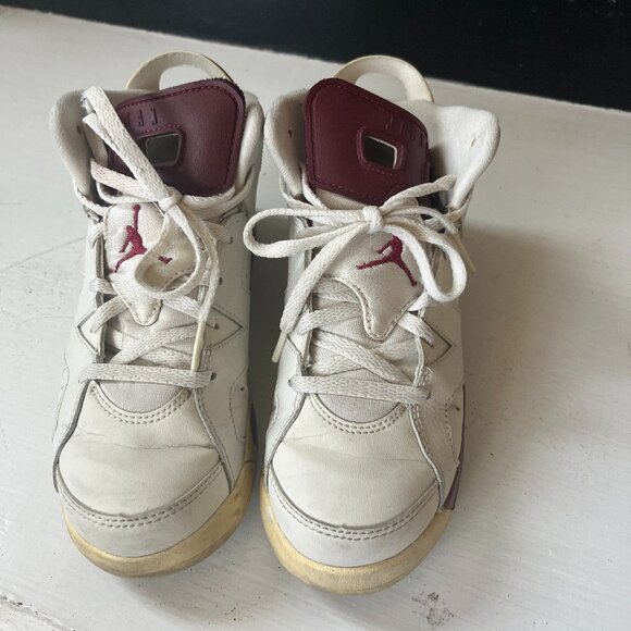 Nike Air Jordan Retro Maroon 2015 Size 3Y 35